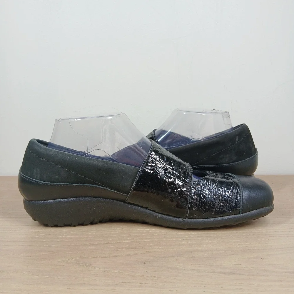 Naot Mary Jane Shoes Women 8 Black Leather Patent Hook Loop Comfort Flat